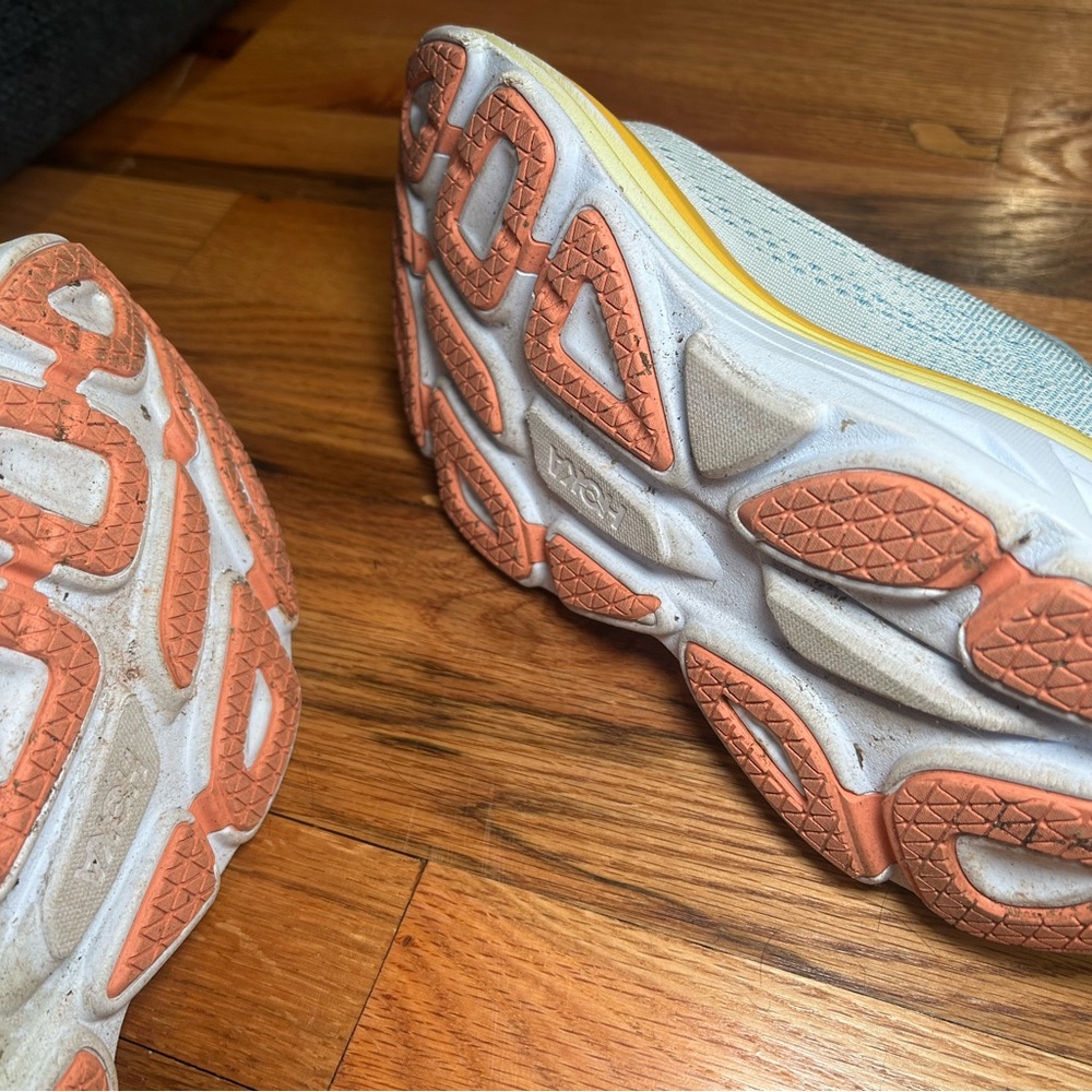 Hoka Running Shoes Bondi 8 with Orange Soles